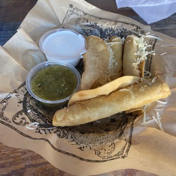 Illegal Pete's - South Broadway - Taquitos - Bars Near Me - Denver, Colorado Illegal Pete's - South Broadway - Taquitos - Bars Near Me - Denver, Colorado