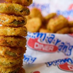 Boomarang Diner - Pickle-Os