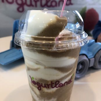 Yogurtland - Vanilla/ coffee frappe drinkable creations - Ice Cream & Frozen Yogurt Near Me - Walnut Creek, California Yogurtland - Vanilla/ coffee frappe drinkable creations - Ice Cream & Frozen Yogurt Near Me - Walnut Creek, California