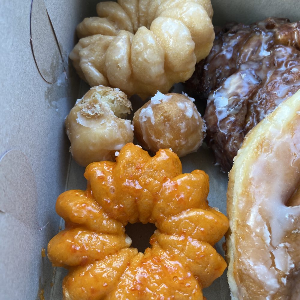 Christy's Donuts - Donuts Near Me - Upland, California