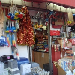 Pennywise - Pennywise shop front