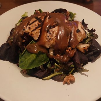 1850 Restaurant - Fall chicken salad - American Near Me - Mariposa, California 1850 Restaurant - Fall chicken salad - American Near Me - Mariposa, California