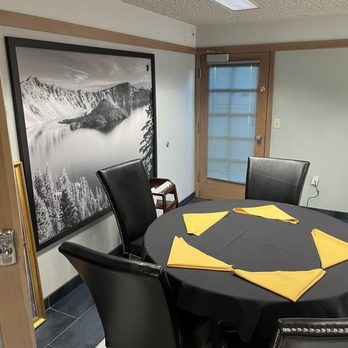 Americas Best Value Inn Phoenix Ashland - Continental Breakfast Seating - Hotels Near Me - Phoenix, Oregon Americas Best Value Inn Phoenix Ashland - Continental Breakfast Seating - Hotels Near Me - Phoenix, Oregon