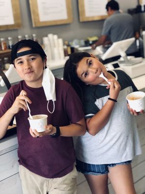 Bubbies Homemade Ice Cream and Desserts by null