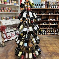 Twisted T Liquor & Gifts