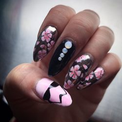 Top Nails & Spa