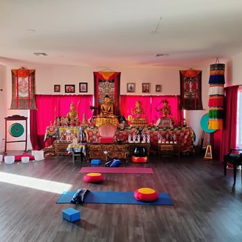 Quiet Mind Mountain Retreat - Meditation room offering yoga and more. - Day Spas Near Me - Julian, California Quiet Mind Mountain Retreat - Meditation room offering yoga and more. - Day Spas Near Me - Julian, California