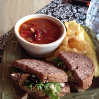 Kate's Downtown - 1/2Huron Sandwich and 1/2 Patrick Swayze Riadhouse Chili - Cafes Near Me - Port Huron, Michigan