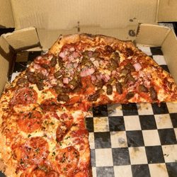 Johnny's Pizza Bar And Grill