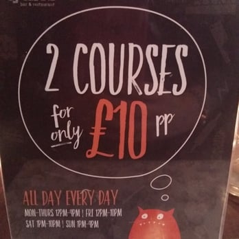 Ryan's Bar & Restaurant - 2 courses for £ 10 - Bars Near Me - Belfast, BFS
