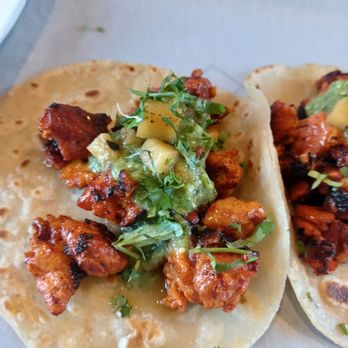 Fonda Moderna - Al pastor tacos - Seafood Near Me - Tustin, California