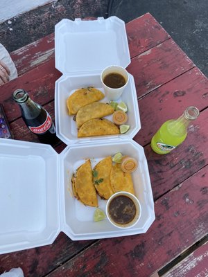 Pepe's Tacos by null