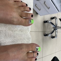 River Nail Spa - They never disappoint. This shop has truly treated myself and my girls like family! Extremely clean, newly remodeled shop. Quality work
