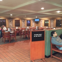 Pizza Hut - Interior