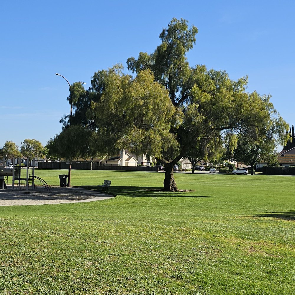 Strickroth Park Logo