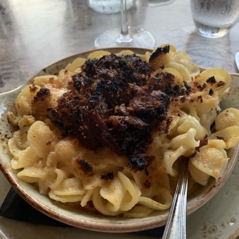 Tavern & Table - Brisket Mac n cheese - New American Near Me - Mt. Pleasant, South Carolina Tavern & Table - Brisket Mac n cheese - New American Near Me - Mt. Pleasant, South Carolina