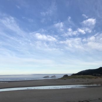 The Waves Cannon Beach - Great views! - Hotels Near Me - Cannon Beach, Oregon The Waves Cannon Beach - Great views! - Hotels Near Me - Cannon Beach, Oregon