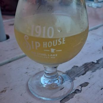 1910 Sip House - This Cider is the Dilly - Cideries Near Me - Battle Lake, Minnesota 1910 Sip House - This Cider is the Dilly - Cideries Near Me - Battle Lake, Minnesota