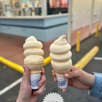 Fosters Freeze - Vanilla Ice Cream Cones - Ice Cream & Frozen Yogurt Near Me - San Diego, California