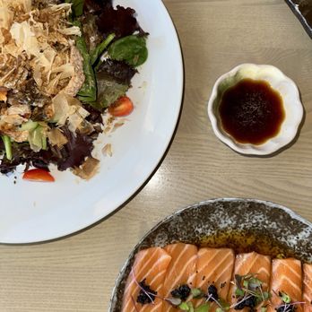Akami Sushi - Salmon Carpaccio Salmon Skin Salad - Sushi Bars Near Me - Arcadia, California