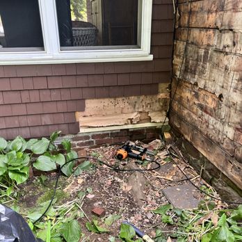 Valley Home Solutions - Cedar shingle siding repair before - Handyman Near Me - Winchester, New Hampshire Valley Home Solutions - Cedar shingle siding repair before - Handyman Near Me - Winchester, New Hampshire