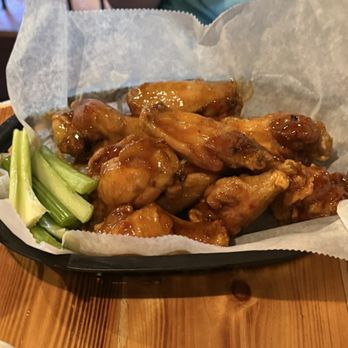 Wee Pub Beach - Really good wings. Thai Chile - Irish Pub Near Me - Jekyll Island, Georgia
