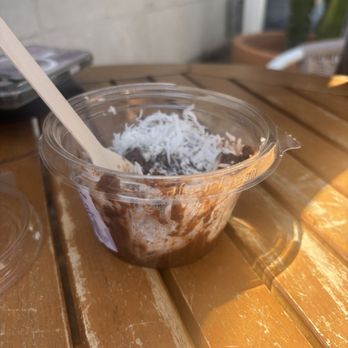 Jedidiah Coffee - Coconut date chia pudding - Coffee & Tea Near Me - Laguna Beach, California