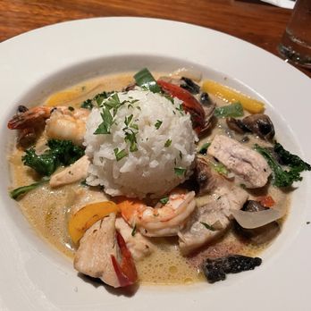 Duke's Kauai - Steakhouses Near Me - Lihue, Hawaii Duke's Kauai - Steakhouses Near Me - Lihue, Hawaii