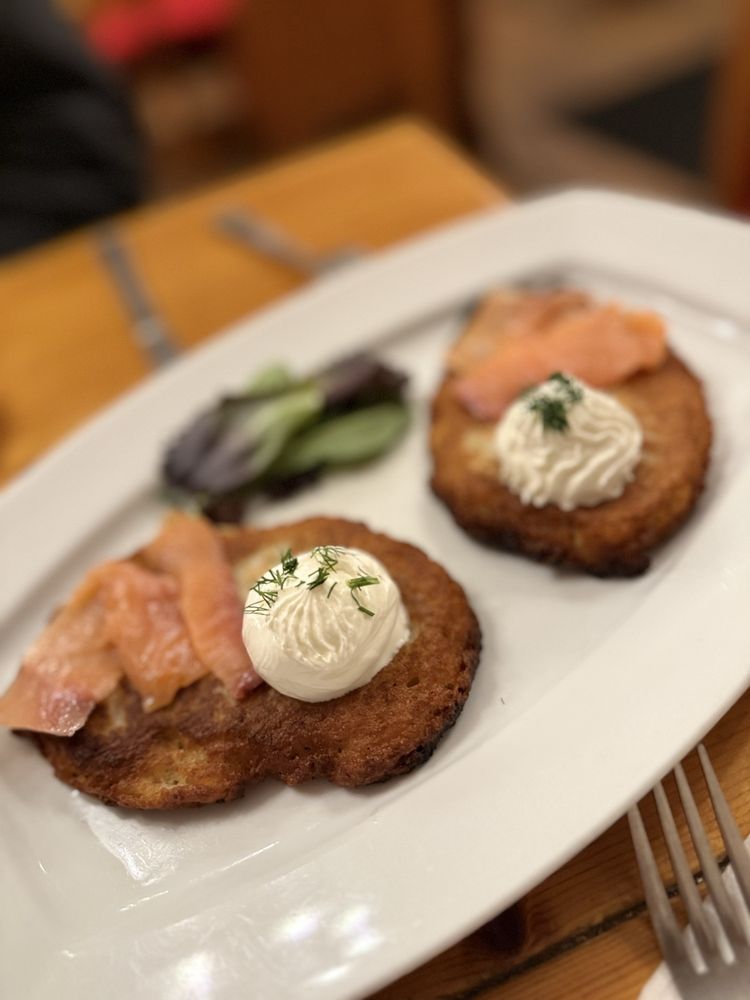 Social spots from Cafe Polonia