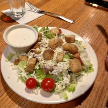 Robbie's Grille - Salad - American Near Me - Decatur, Illinois