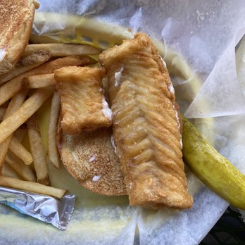 Esquire Lounge - Codfish Sandwich - Pizza Near Me - Champaign, Illinois