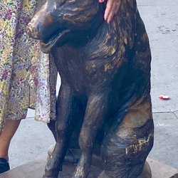 charcutier traiteur - Bronze Wild Pig (Boar) outside Charcutier Traiteur.