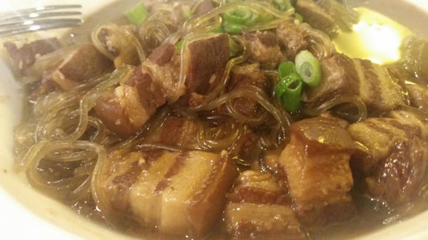 Auntie Guan's Kitchen 辽宁饭店 by null