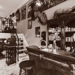 Gentlemen's Barbershop