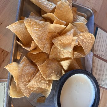 Taco Dive - Chips and queso - Tacos Near Me - Melbourne, Florida