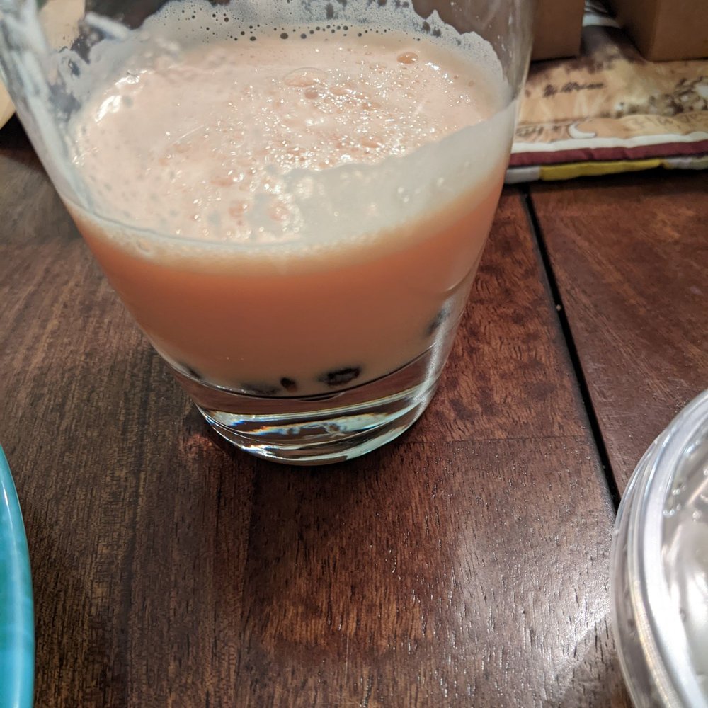 Kokoriko - Strawberry mango bubble tea - Chicken Wings Near Me - Edmonton, Alberta