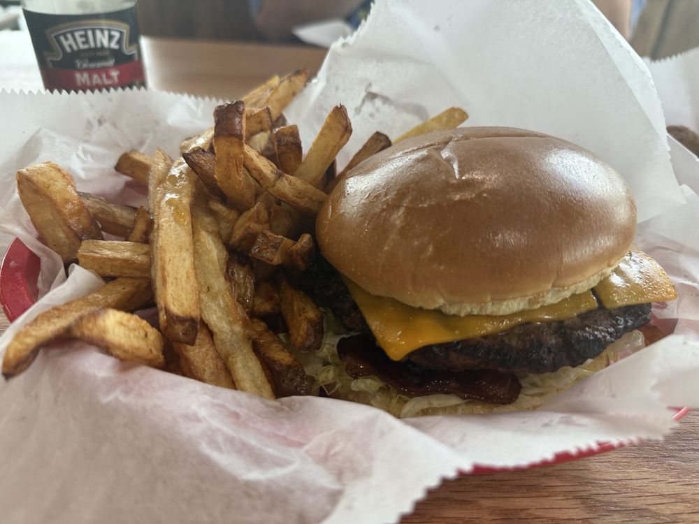 Foster's Grille Logo