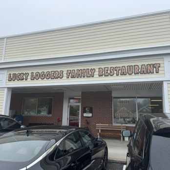 Lucky Loggers Restaurant - American Near Me - Saco, Maine