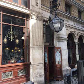 St Stephen's Tavern - Fish & Chips Near Me - London, XGL St Stephen's Tavern - Fish & Chips Near Me - London, XGL