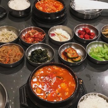 Tofu Plus - Clam Soon Do Bu with side dishes - Korean Near Me - Cupertino, California