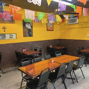 Birrieria Nochistlan - inside - Mexican Near Me - Los Angeles, California Birrieria Nochistlan - inside - Mexican Near Me - Los Angeles, California