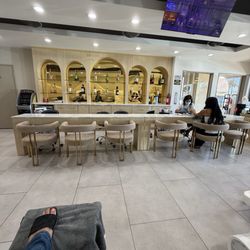 Oleisure Nails Spa - Bar top area