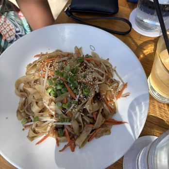 Aloha Mixed Plate - Chow Funn - Hawaiian Near Me - Lahaina, Hawaii