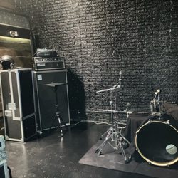 11 Rehearsal - Hourly Room at 11 Rehearsal in Dallas area. $25hr with 3hr min. Call for details!