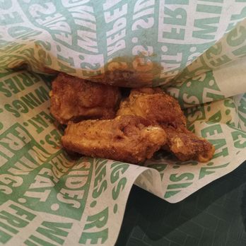 Wingstop - Crispy wings - Chicken Wings Near Me - Hesperia, California