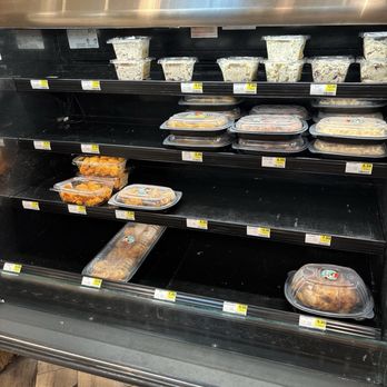 Lowes Foods - Empty shelves! I reviewed the Bolivia store a year ago. The same still holds true then and now - Grocery Near Me - Bolivia, North Carolina Lowes Foods - Empty shelves! I reviewed the Bolivia store a year ago. The same still holds true then and now - Grocery Near Me - Bolivia, North Carolina
