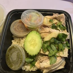 Kao Mon Gai (Steamed Chicken) Kao Mon Gai (Steamed Chicken)