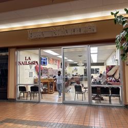 LA Nails - LA Nail Spa in the Broadmoor Mall, Hobbs, NM. 4/11/2024