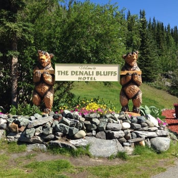 Denali Bluffs Hotel - Hotel sign - Hotels Near Me - Denali National Park, Alaska Denali Bluffs Hotel - Hotel sign - Hotels Near Me - Denali National Park, Alaska