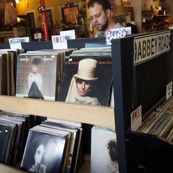 Pilsen Vintage - They have a crap ton of Babs' records here